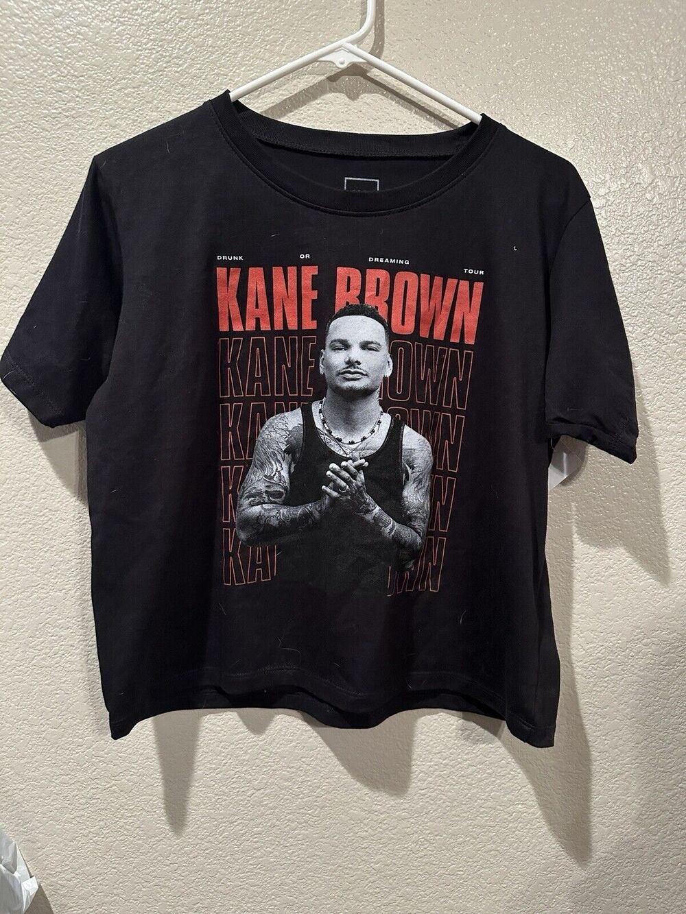 NWOT Kane Brown's Official Merchandise Drunk or Dreaming 2023 Tour Cropped Tee L